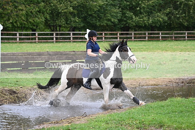 WJ6_2951 - Time at Photographer 11:01 to 11:20