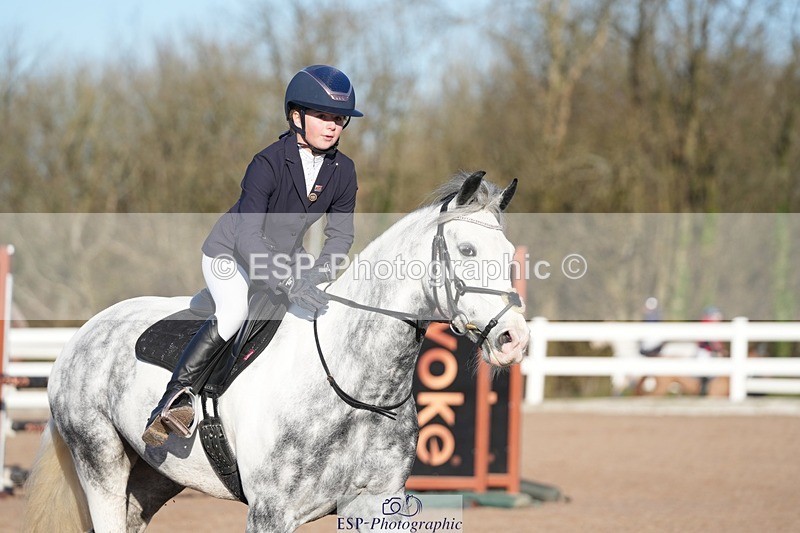 251130-112648-01075 - Cls 5 Pony Discovery & 90cm Open