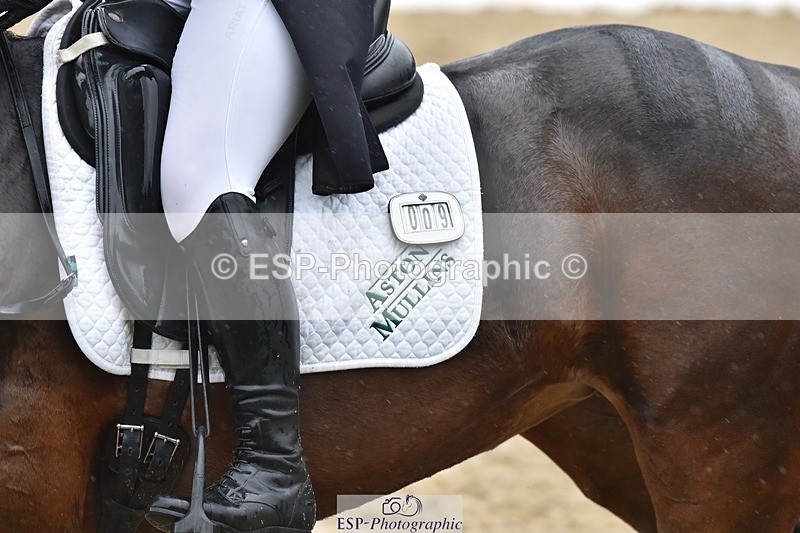 231018-152038-00752 - 009-FUTURE.GRAVITIE-Gini.Hope-DR