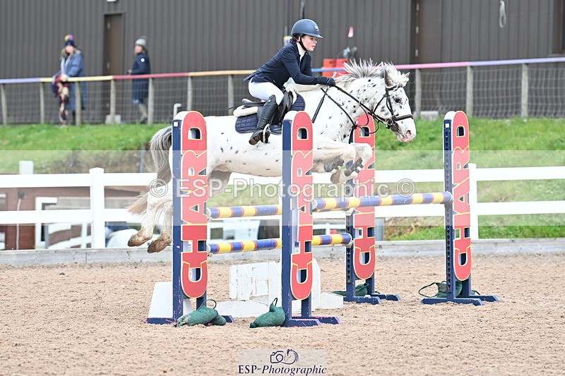 231119A-120344-05561 - Sun Cls 5 Newcomers & 1m Open