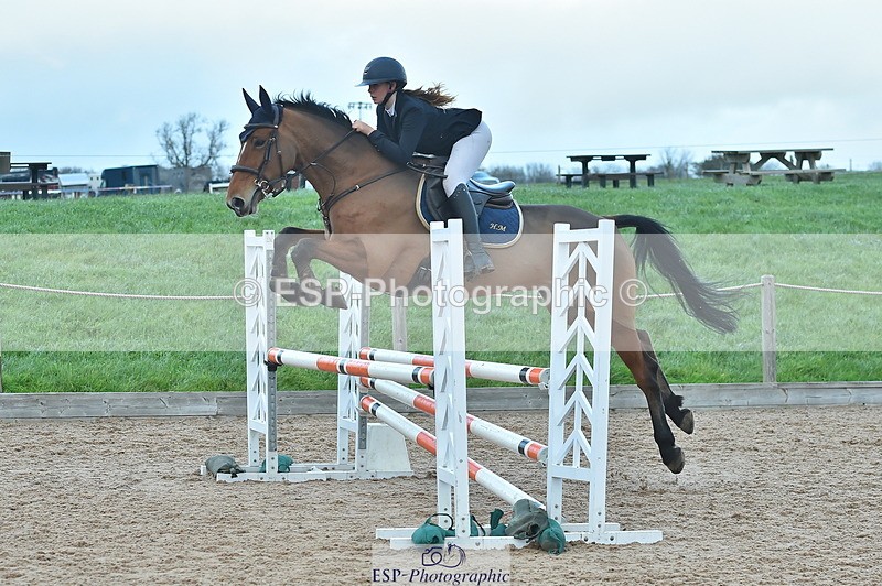 231119A-150212-06353 - Sun Cls 11-13 Children on Horses 90cm, 1m & 1.10m