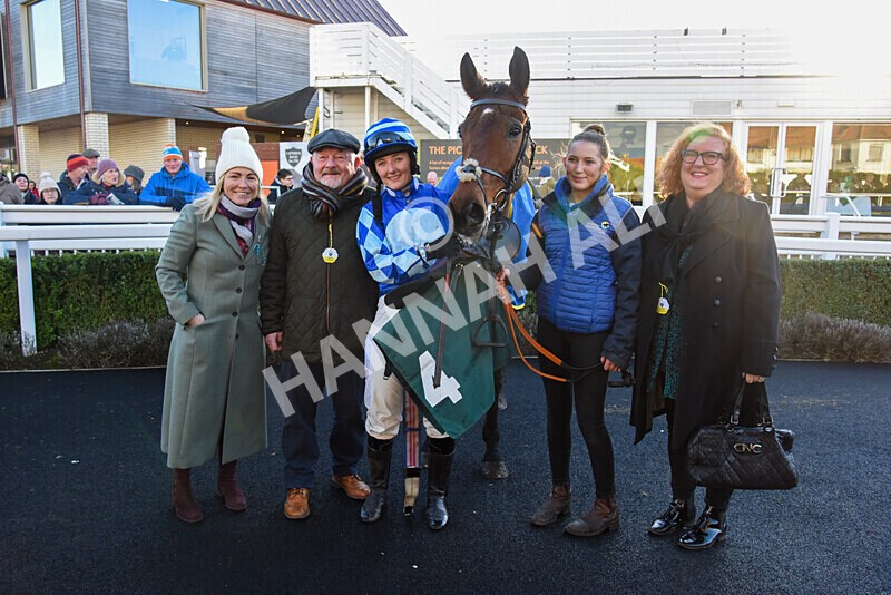 010125-Race 2-Beat The Edge-4359 - Race 2