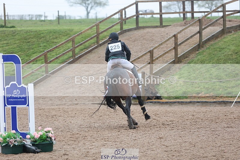 250418-141711-04833 - 225-Charlotte.Cutts-FOLDS.DIRECTOR