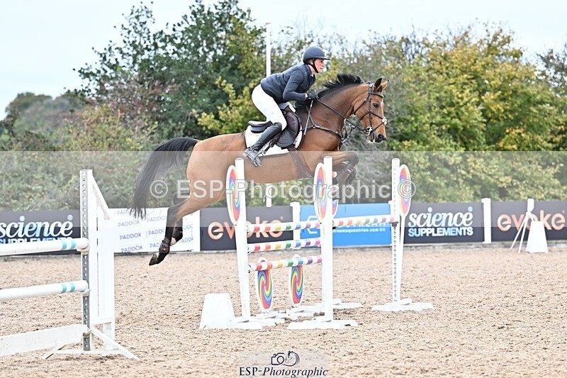 251015-131139-00508 - Cls 4 Newcomers and 1.10m Open