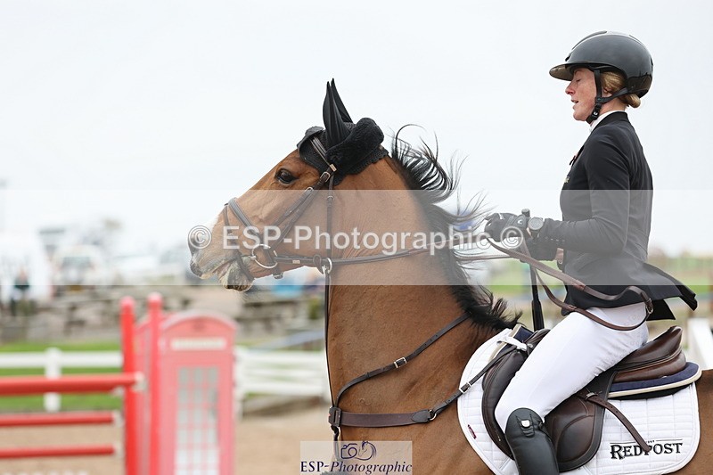 241101A-123100-01818 - FRI Cls 5 Newcomers and 1.10m Open