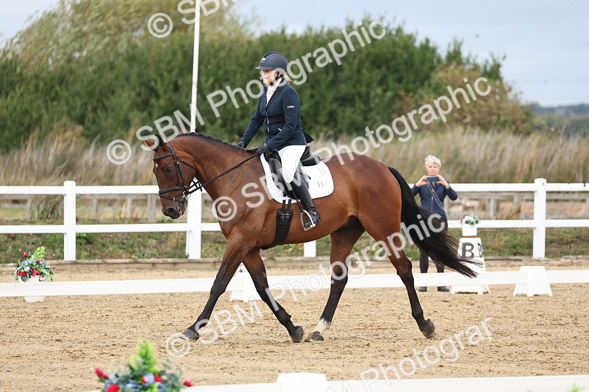 SBM_002587 - Class 7 - Novice 2 Warm Up
