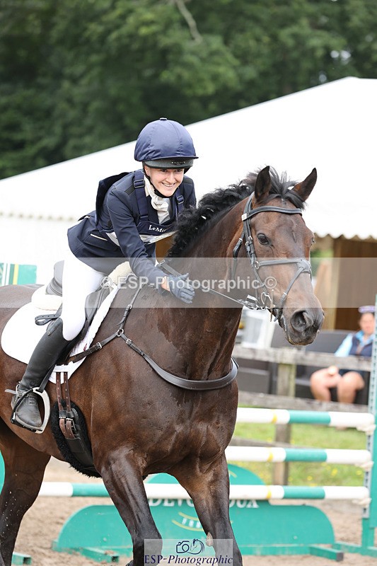 240804-114145-12759 - 454-Bella_Stevens-TOTALLY_WORTH_IT