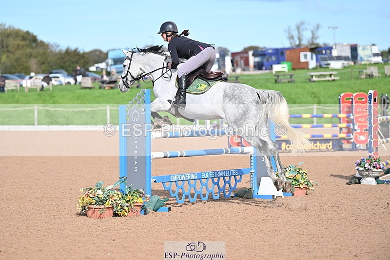 231015A-131042-08116 - Cls 30 Foxhunter & 1.20m Open