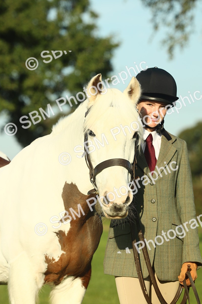 SBM_57512 - S37 - Starters In Hand Showing