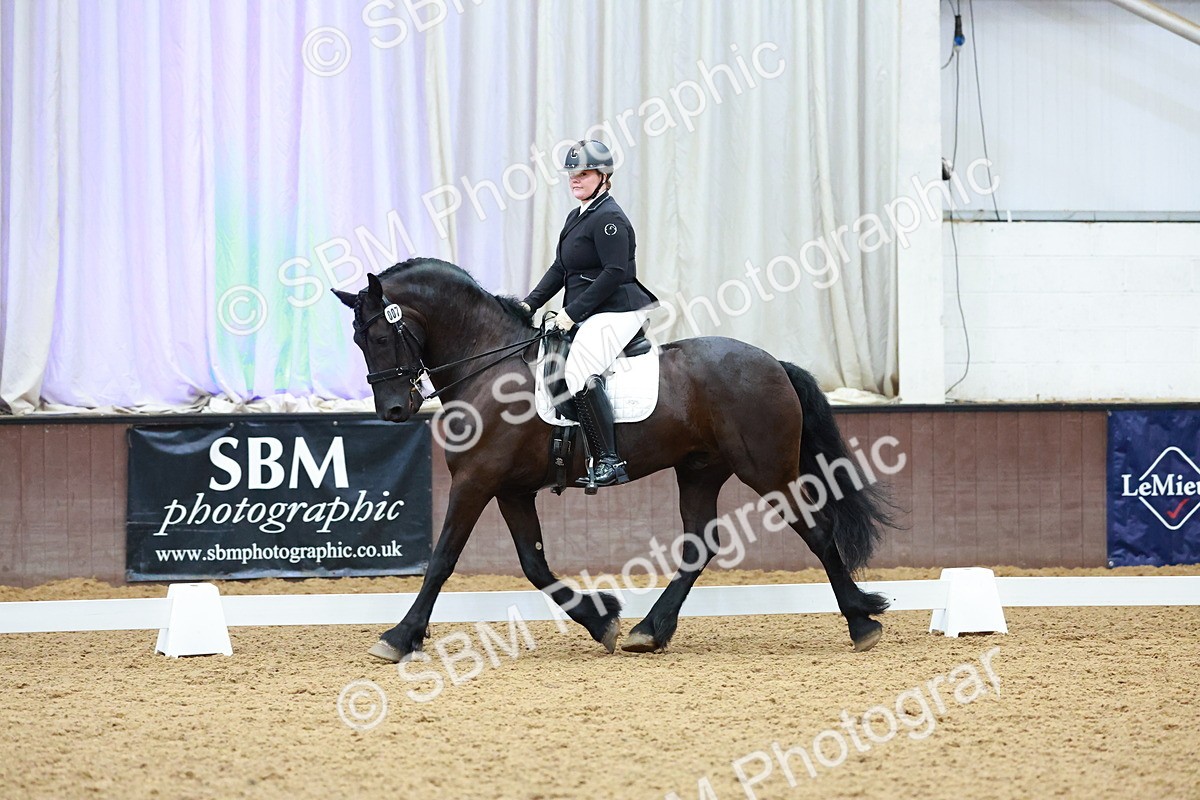 SBM_004021 - Class 12 - E2 Championship - 14.50-15.53