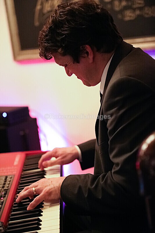 NKC-47 - Denny Illet and chums plays tribute to Nat King Cole