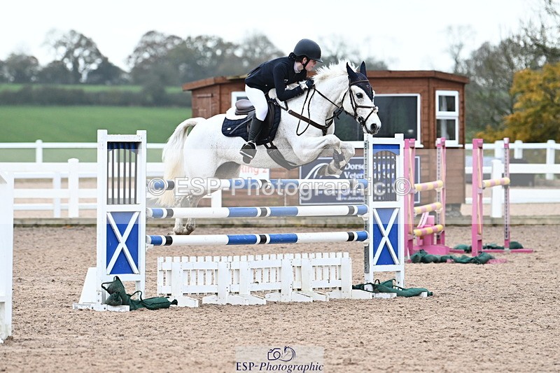 231118A-135425-03193 - Cls 9 Foxhunter & 1.10m Open