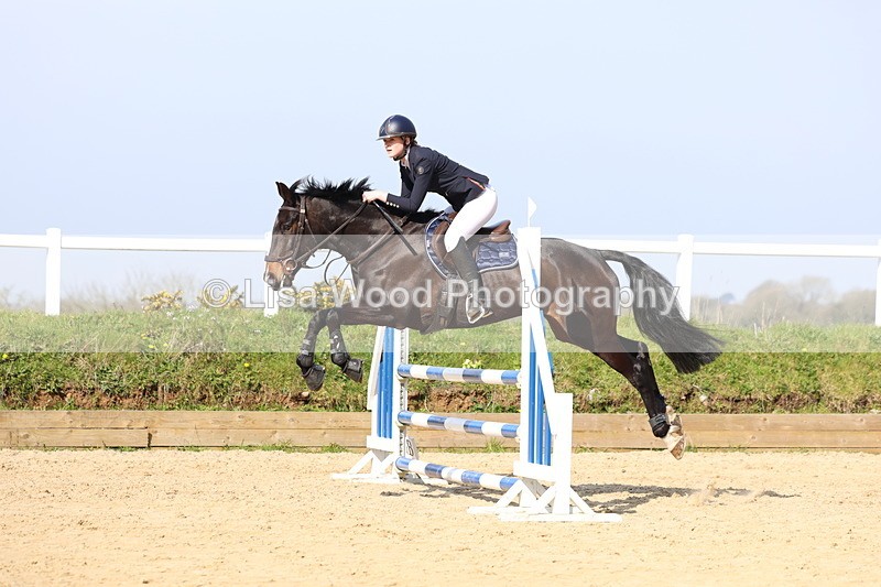 3E7A6478 - Class 4: Senior British Novice/90cm open