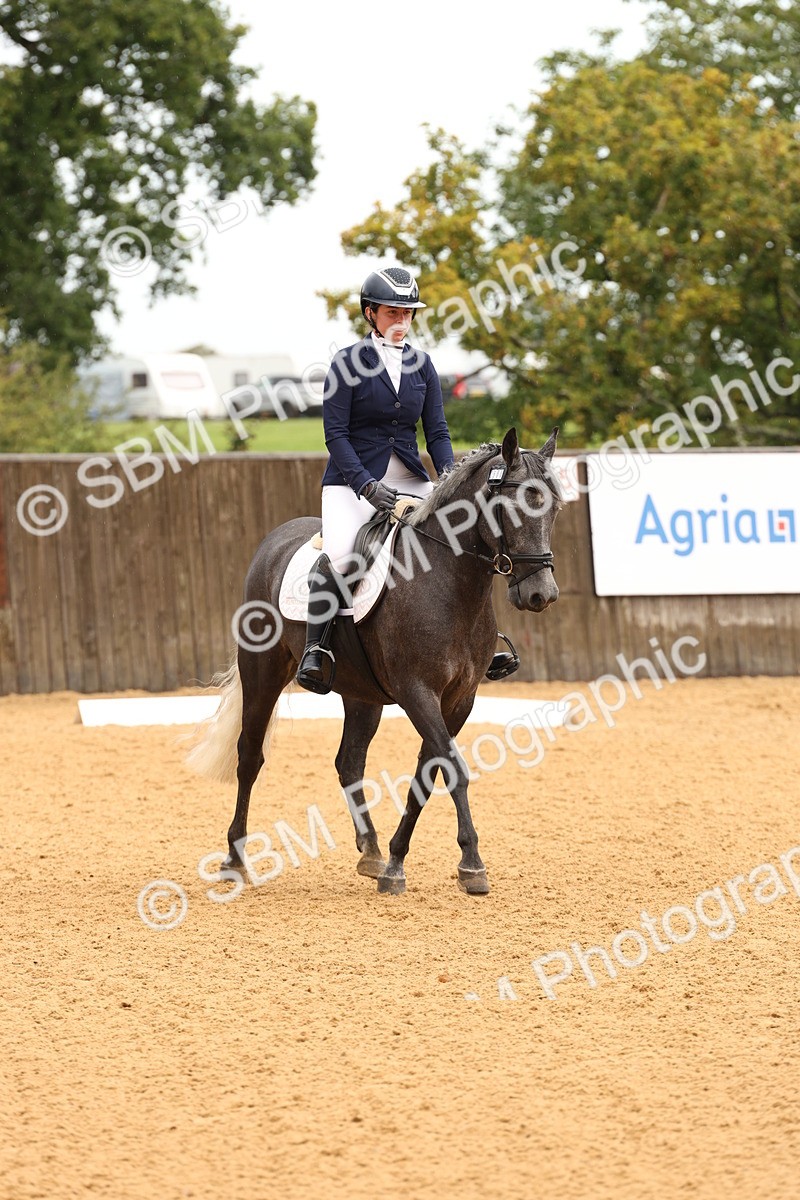 SBM_00596 - D1 - Small Tour Championship Intro 1