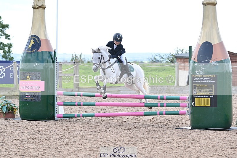 240628A-161330-01390 - Cls 5 Stepping Stones 128cm + 138cm