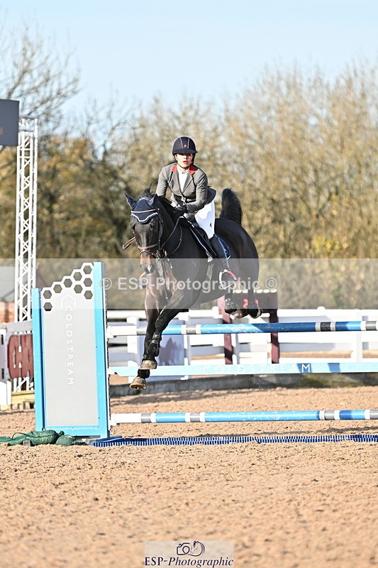 241113A-141711-00840 - Cls 05A&B Snr Fox & 1.20m Open