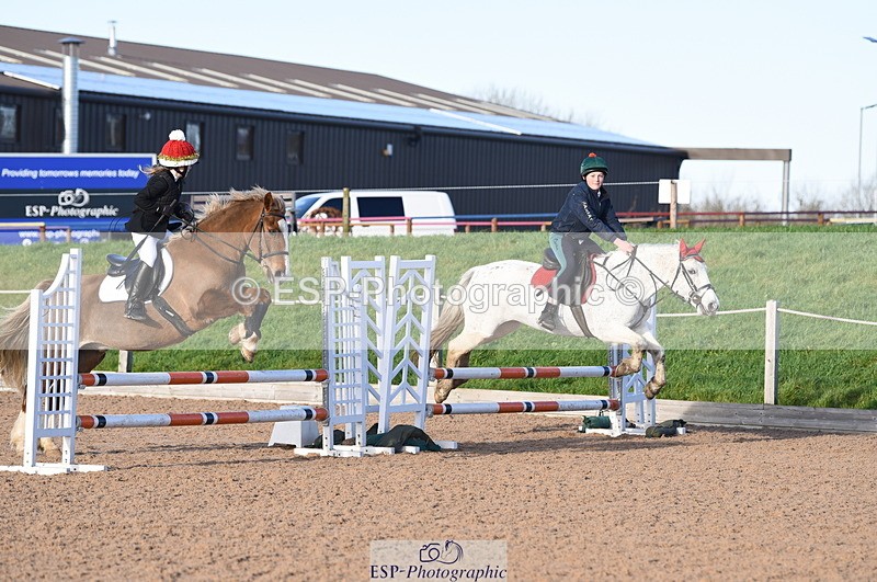 231202A-123742-01504 - Pairs