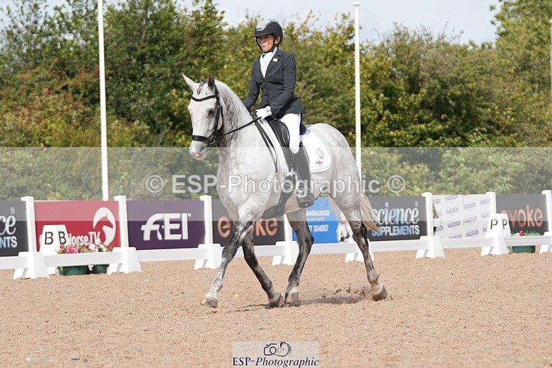 250906-123801-02406 - 072-Jan.ChoppingSeal