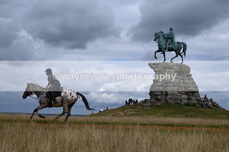 DSC_7164 - Time at Statue 12:45 to 13:15