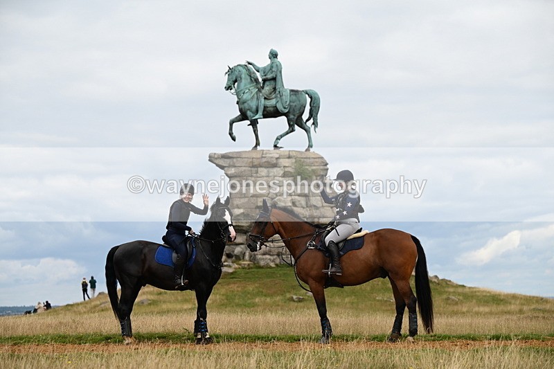 DSC_6360 - Time at Statue 12:17 to 12:44