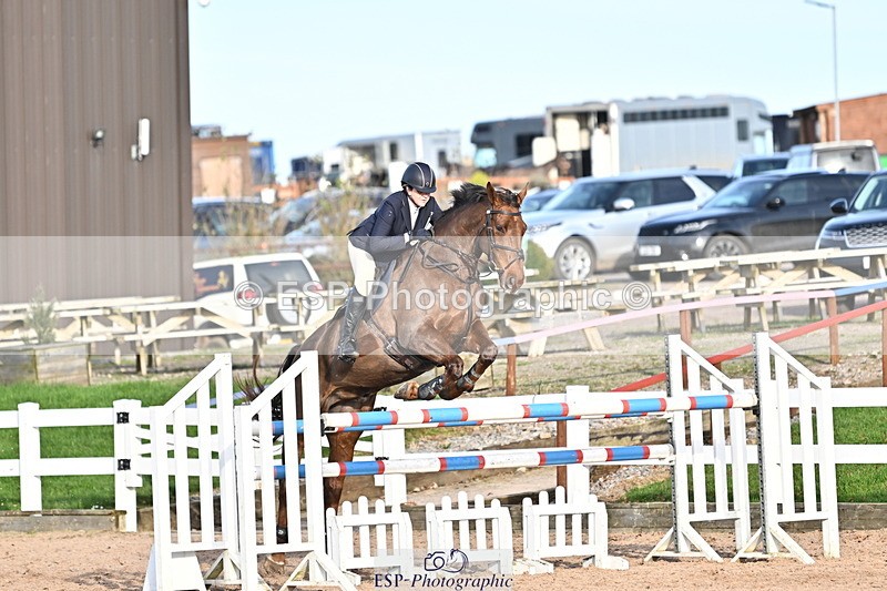 241113A-140455-00789 - Cls 05A&B Snr Fox & 1.20m Open