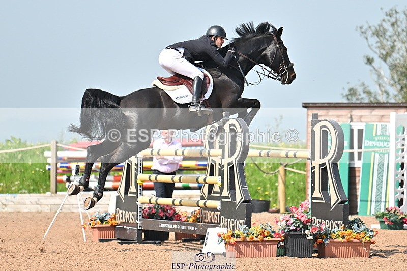 240512A-101123-17168 - Cls 48 National 1.30m Open