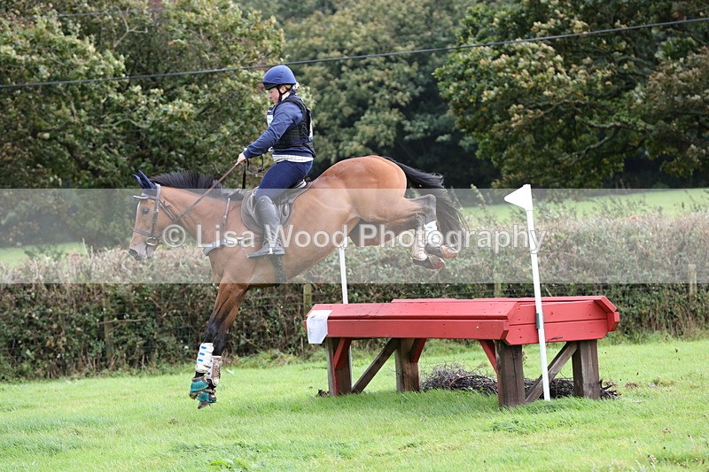 1X9A1984 - Class 6: 90cm + Red Table