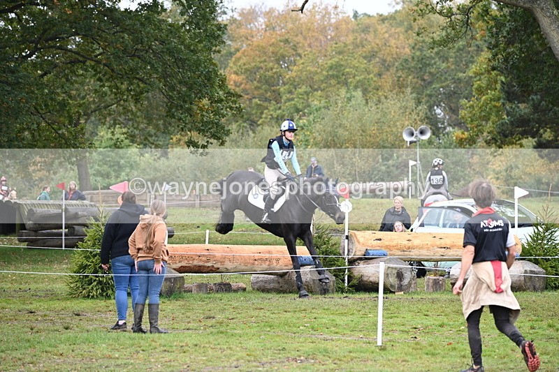 WJ6_2204 - 80cm Cam 1 Time 10:47 to 11:22