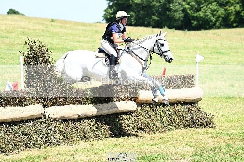 240629X-144308-4336 - 222-Kate_Jupp-CARROWNURLAUR_PRIDE