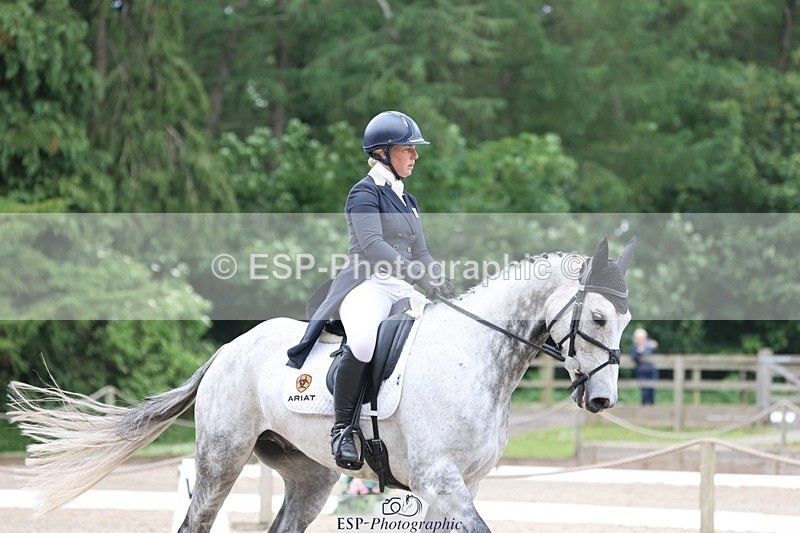 240523-121752-03765 - 226-CLONSHIRE_ON_TREND-Heidi_Coy