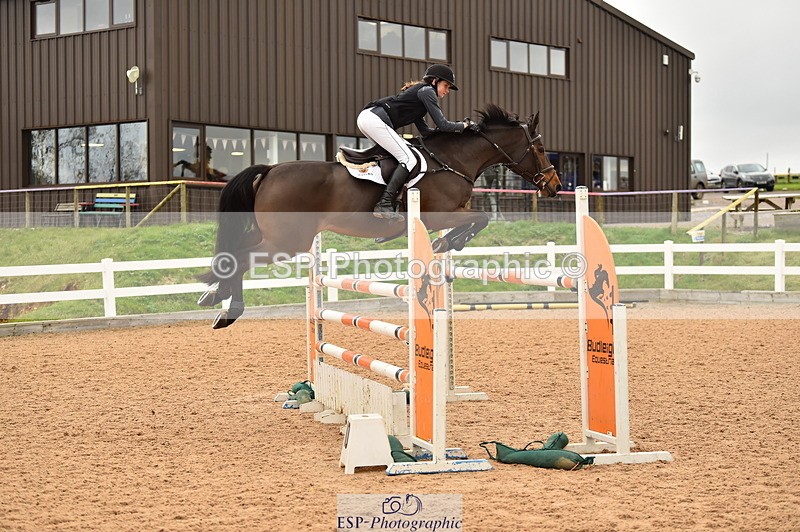 231122A-135556-00556 - Cls 5 Foxhunter & 1.20m Open