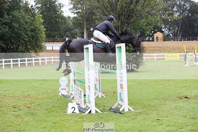 250830A-143849-07063 - Cls 16 Snr Newcomers and 1.10m Open