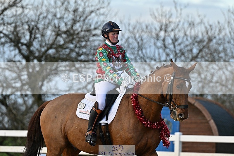 241214-150457-03083 - 137-Tyler.Bradshaw-Gijsbert