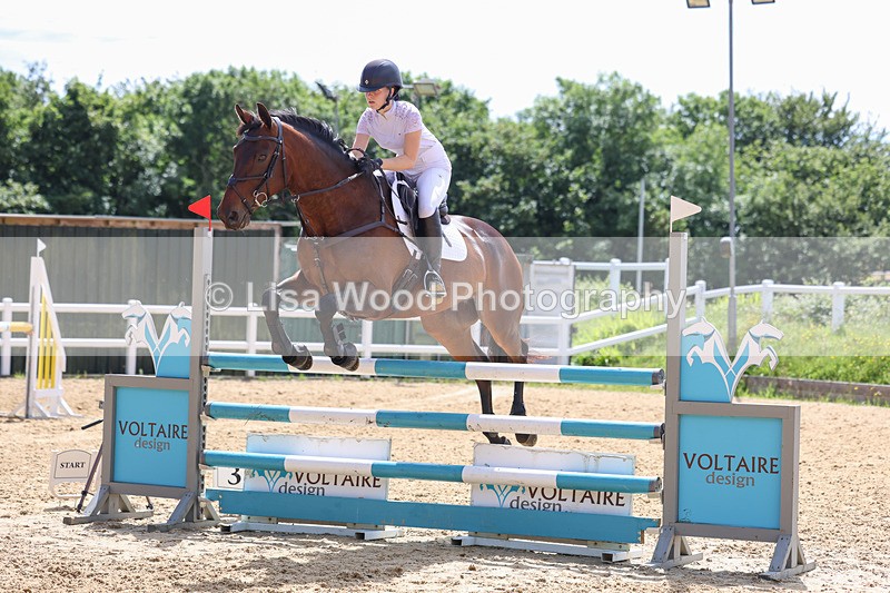 3E7A7371 - Class 8: Senior Newcomers/1.10m open