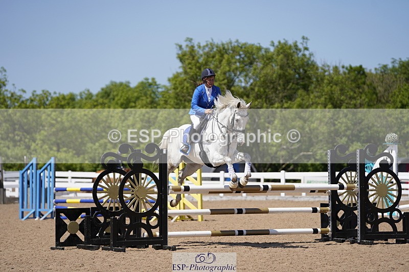 230527A-142804-04668 - Cls 23 1.05m Amateur Quali