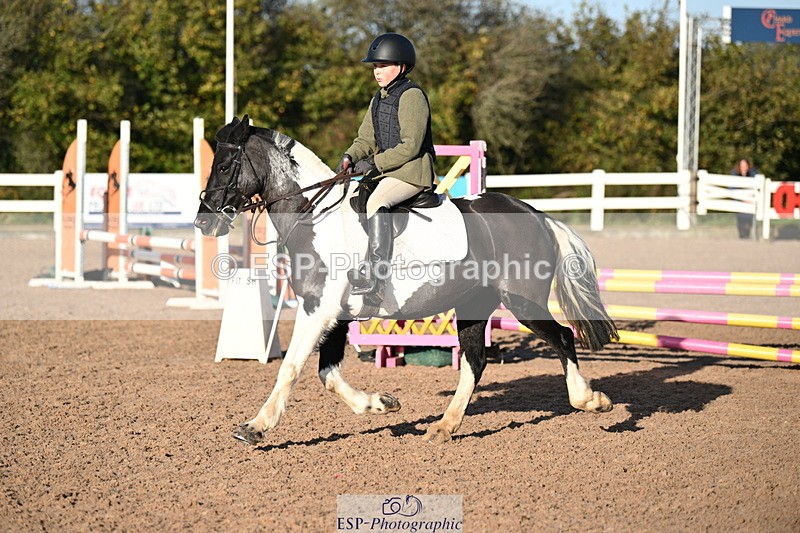241026A-101641-00099 - SAT Cls 3 Pony Intro 70cm