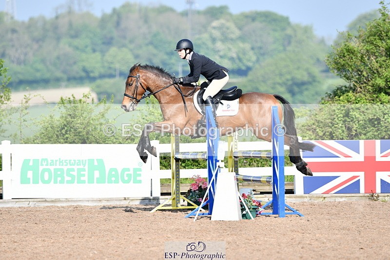 240512A-085528-17020 - Cls 39 British Novice and 90cm Open