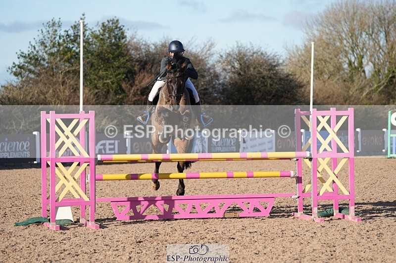 251130-132722-01243 - Cls 15 - 17 Children on Horses