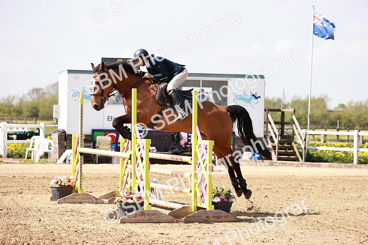  - Class 23 - Senior 1.05m