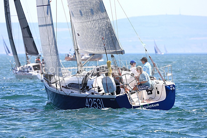 190629 INVICTUS GBR4253L 1Y3A0662 - ROUND THE ISLAND RACE 2019