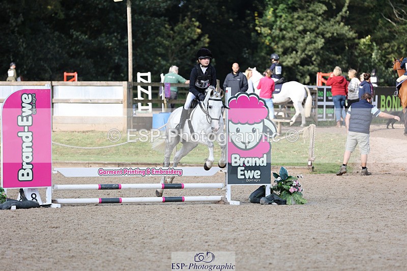 240823X-090551-14373 - 60cm R1 8.30 to 10.00