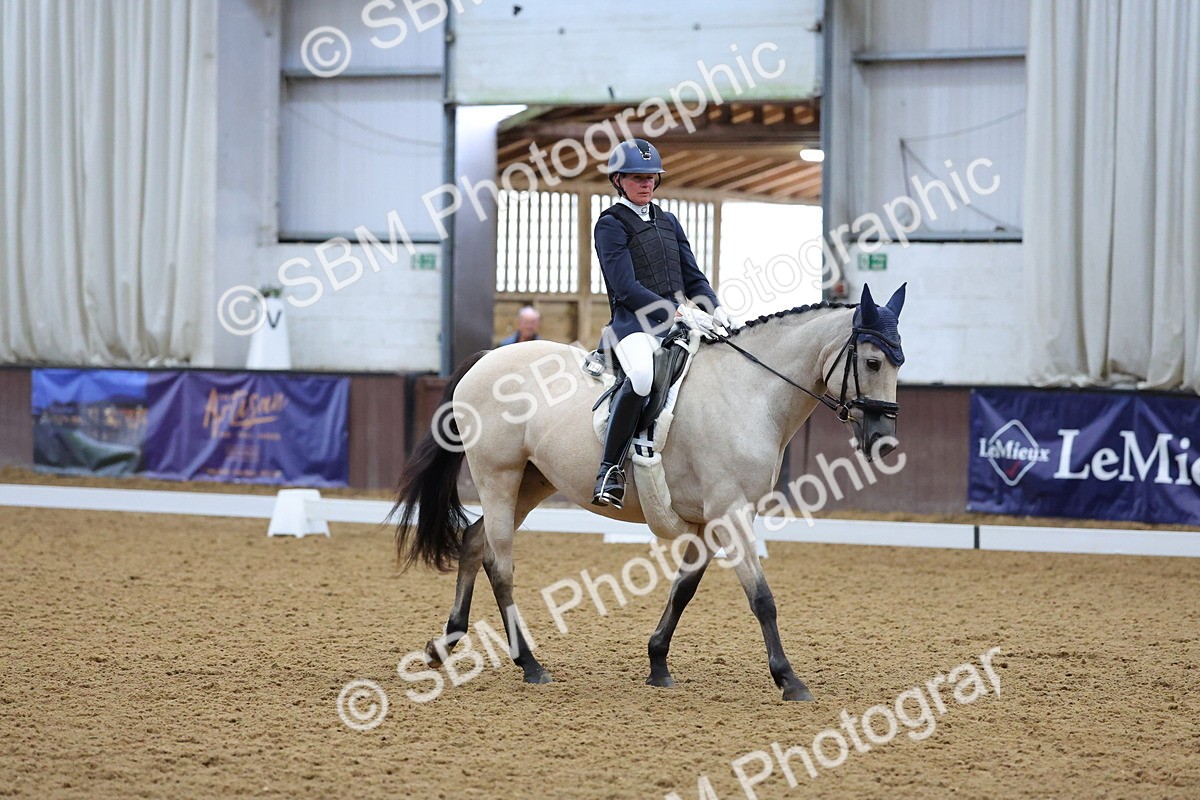 SBM_000308 - Class 2 - Intro 3 Championship - 8.51-9.47