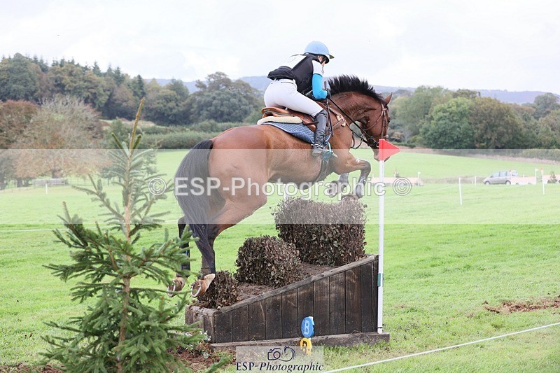 231020-130139-08661 - 070-SLIGO.CASTLE.JACOMAR-Veera.Peltokangas-XC