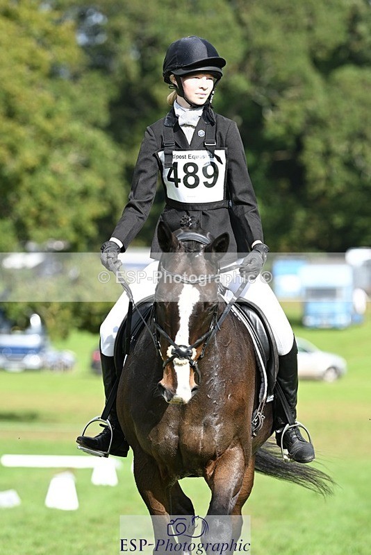 231020-123909-08153 - 489-MY.GALWAY.MAN-Daisy.Hood-DR