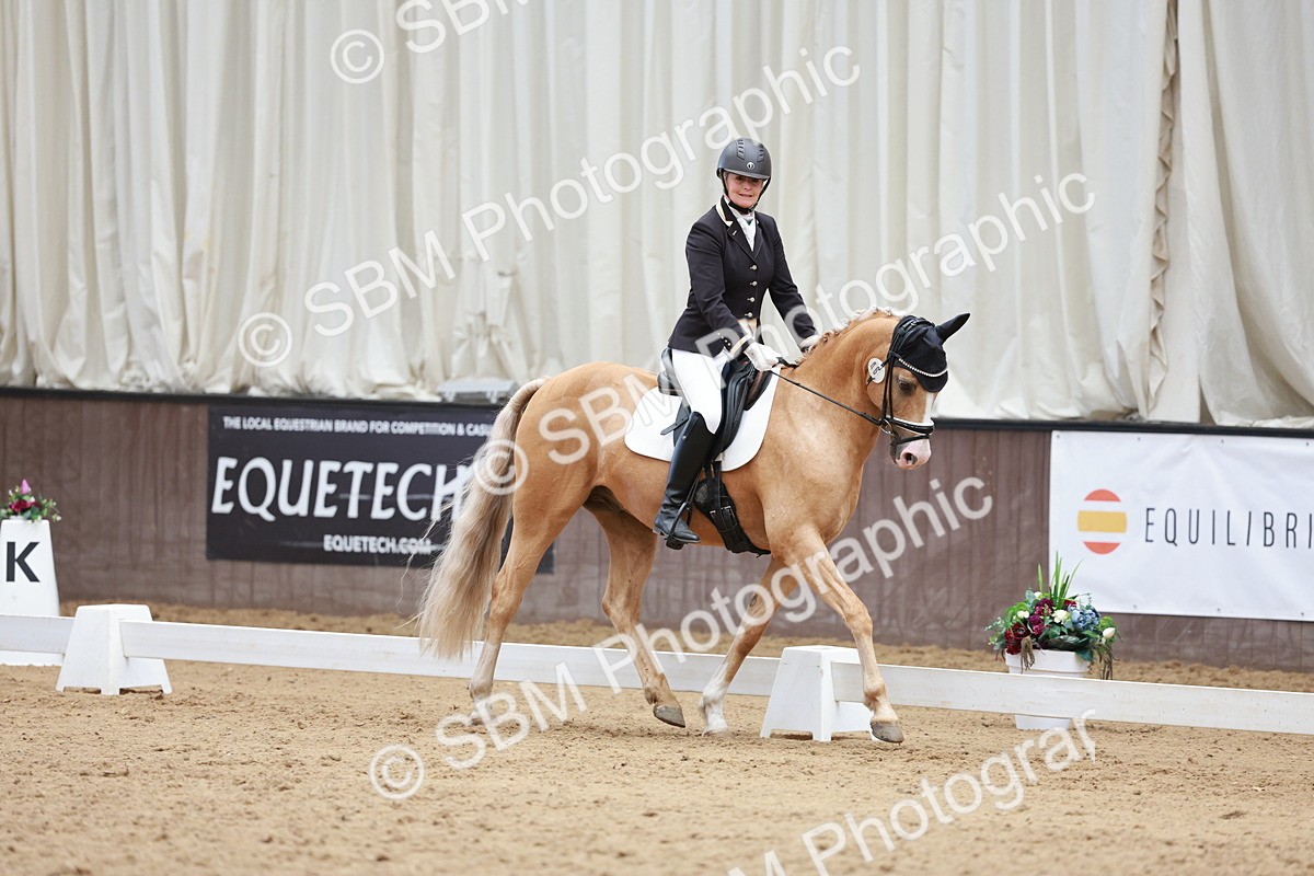 SBM_009842 - Class 6b - Novice 6 - 12.40-13.43