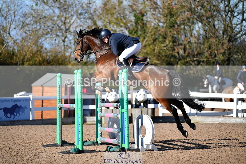 231110A-134357-00657 - Cls 5 Newcomers & 1.10m Open