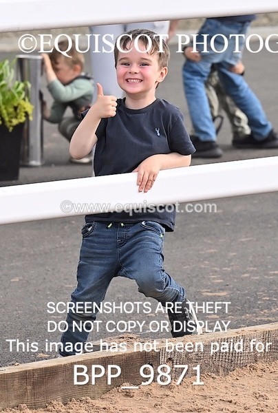 BPP_9871 - CANDIDS