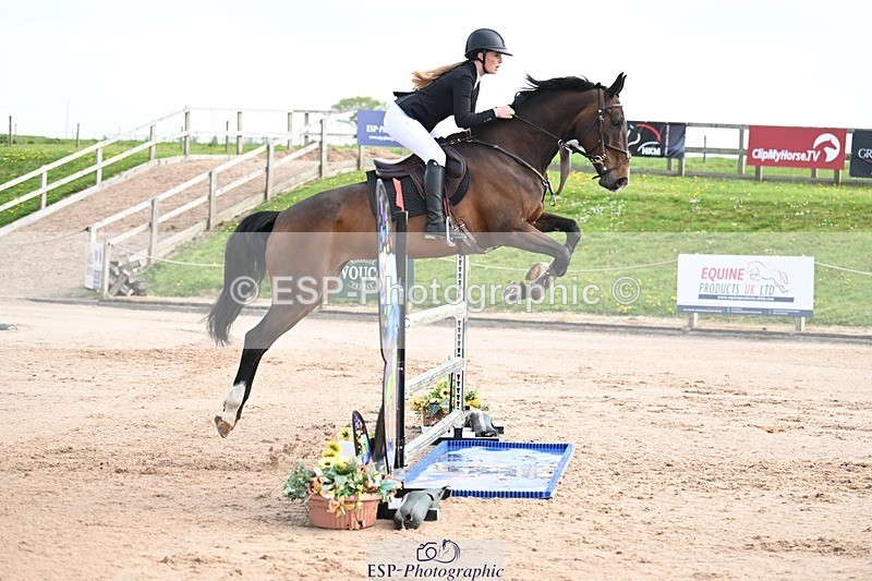 250425-110657-08797 - Cls 14 - 1 Star Bronze Tour