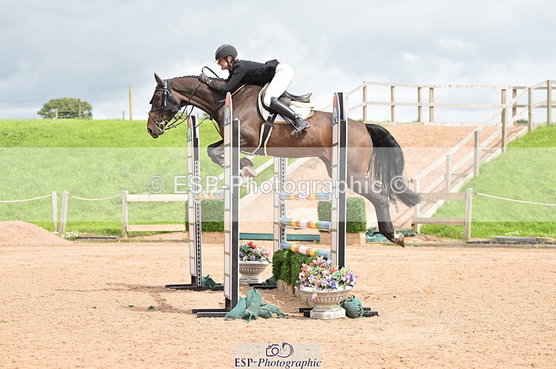 230813A-140258-13329 - Cls 49 Chard Eq 5yr Old Championship