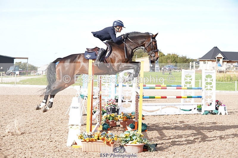 241005A-154846-05099 - SAT Cls 12 Snr Fox & 1.20m Open